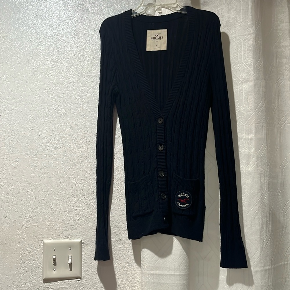 Hollister sweater size Small